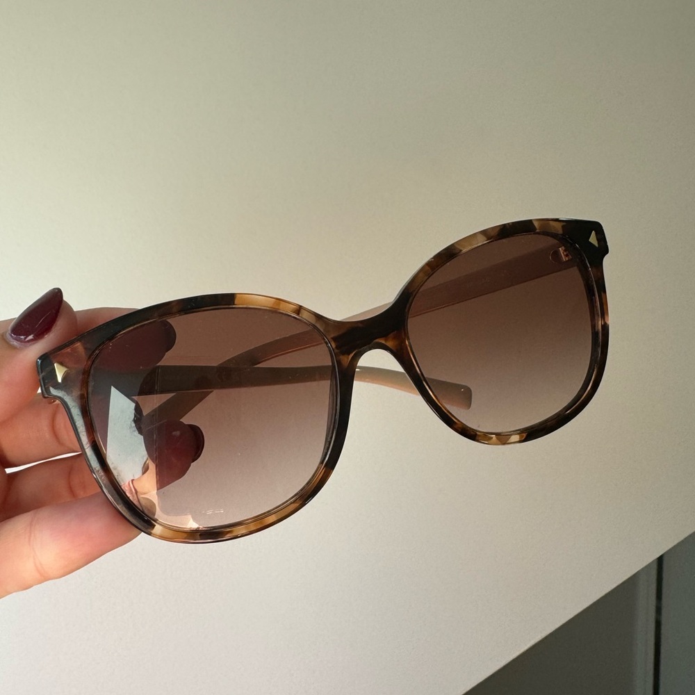 Prada Sunglasses - Picture 3 of 6